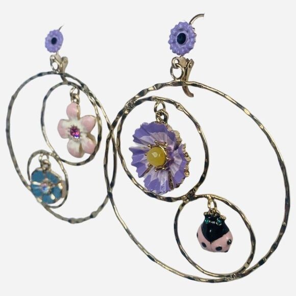 Betsey Johnson Spring Ahead Flower Ladybug Crystal Mismatch Hoop Earrings - Picture 6 of 10